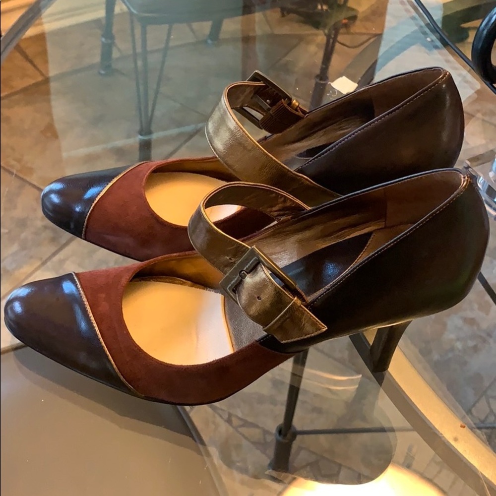 Rust and brown comfy pumps, neutral